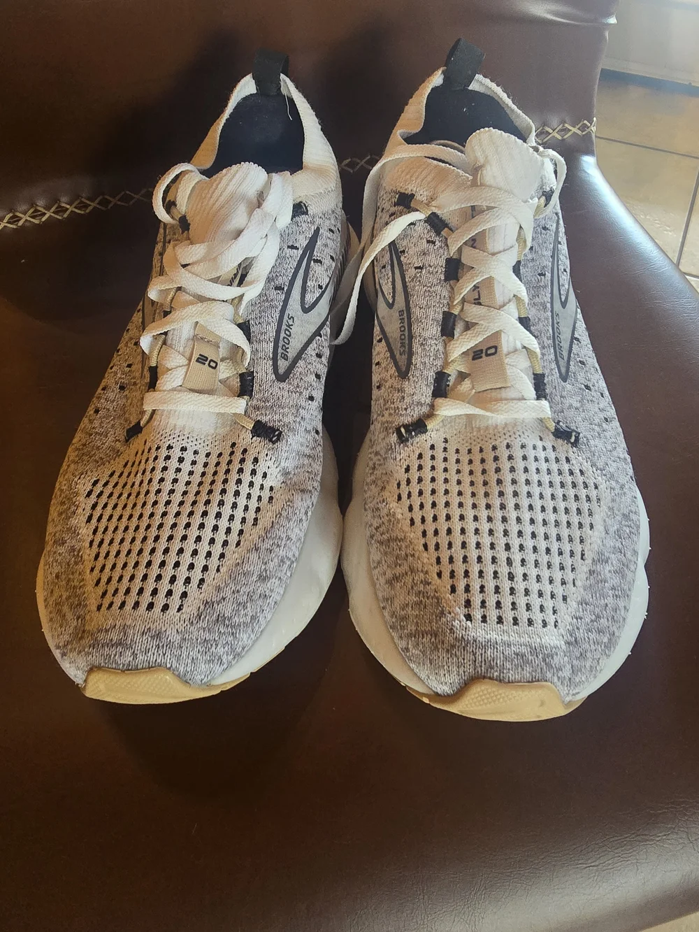 Brooks Women's White and Gray Running Shoes